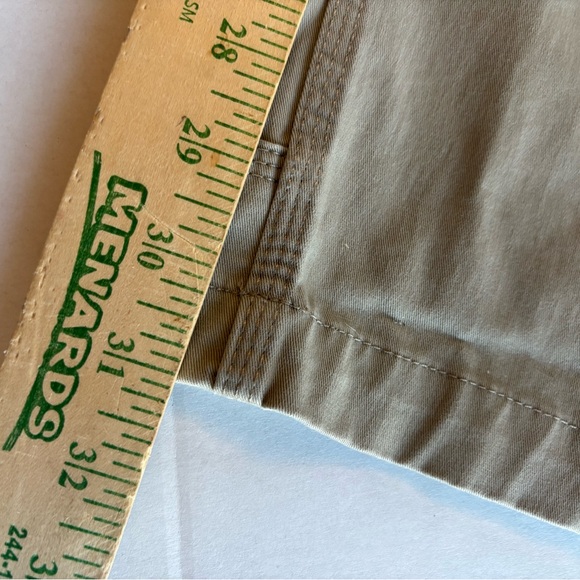 Men's DuluthFlex Ballroom‎ Khaki Pants. 40x32. - Picture 11 of 13